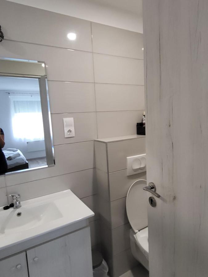 Szomszéd Ház 1 Appartement *