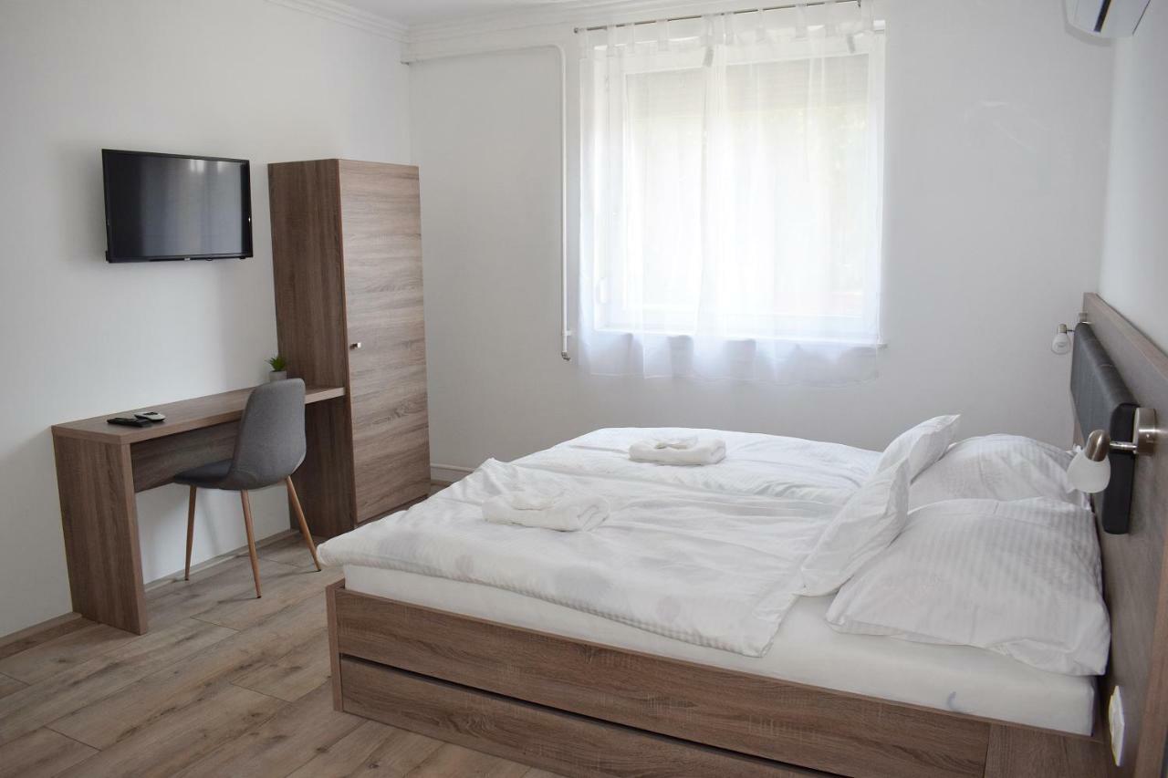 Szomszéd Ház 1 Appartement *